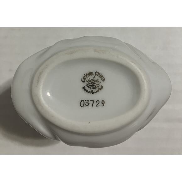 Collectible Lefton Christmas Bud Vase 03729 Cardinal Holly Berries Hand Painted - Picture 3 of 7